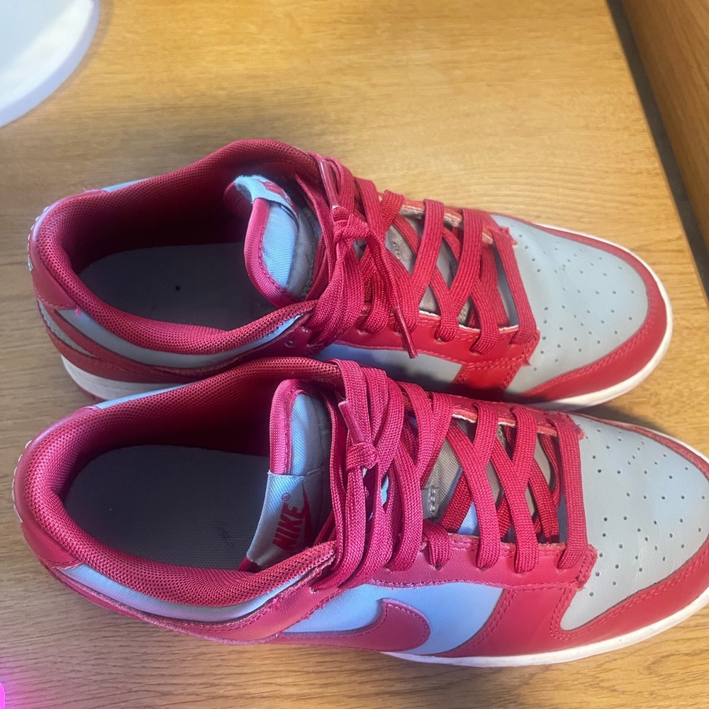 Nike dunks red and gray